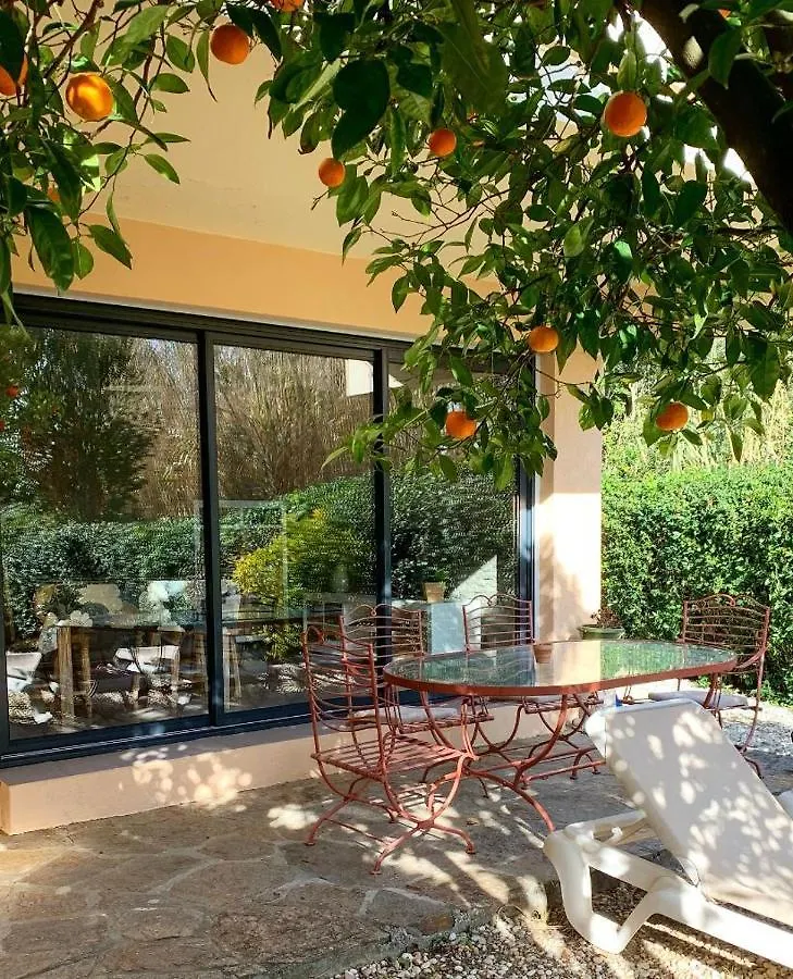 Les Sarments Apartment Le Lavandou