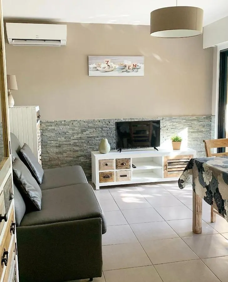 Les Sarments Apartment Le Lavandou