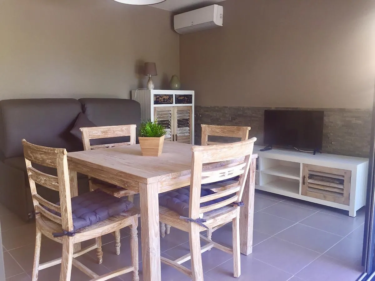 Les Sarments Apartment Le Lavandou